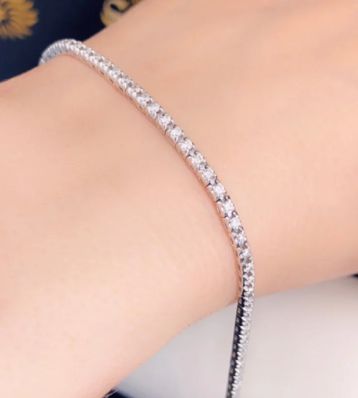 Simple tennis bracelets for women-Diamond tennis bracelet