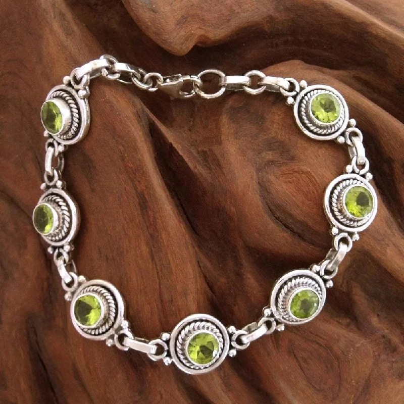 Fashion bracelets with pearls for women-Handmade Sterling Silver 'Green Mystique' Peridot Bracelet (India)