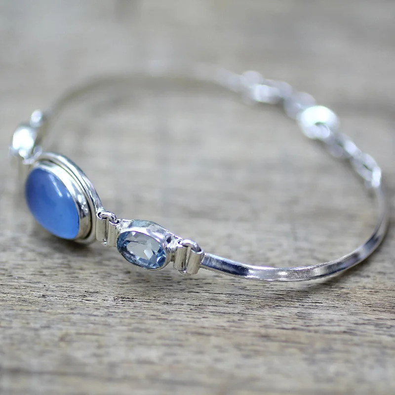 Men’s gold bracelets for special occasions-Handmade Sterling Silver 'Shining Blue' Topaz Chalcedony Bracelet (India)