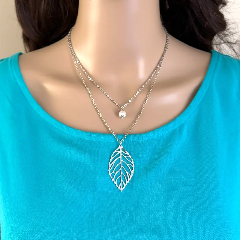 pendant necklace for everyday wear -Silver Cut Out Leaf and Pearl Layered Necklace